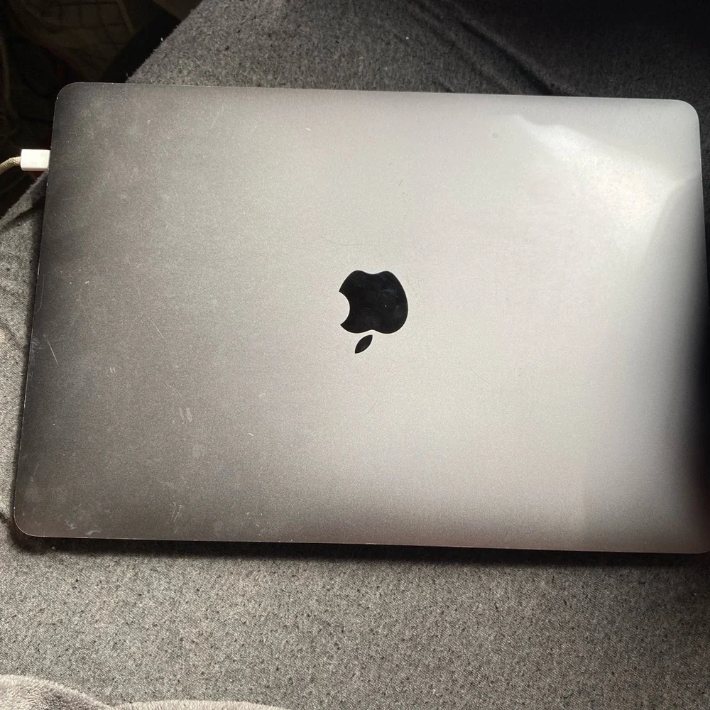 Apple MacBook Silver Laptop with Sleek Design